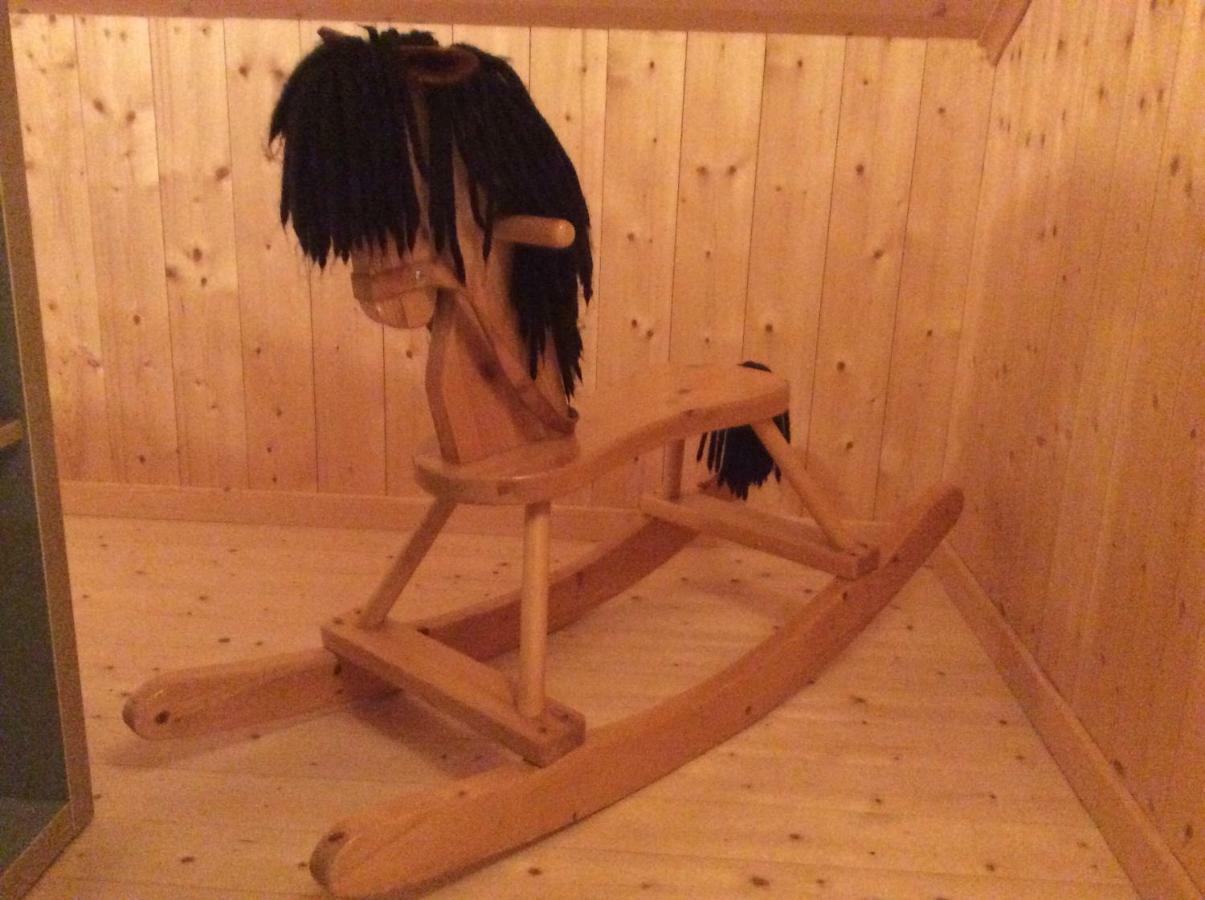 Mysig Och Modern Stuga Pa Snoegard, Naera Havet Och Naturen Lur  Luaran gambar